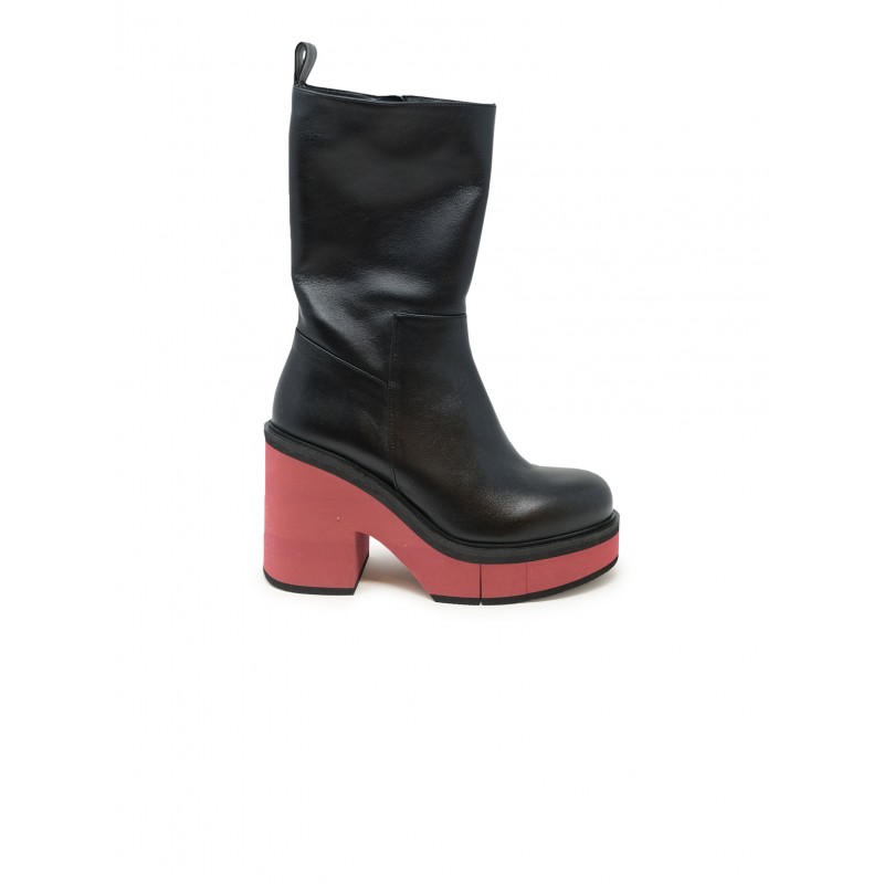 PALOMA BARCELO 112302 BLACK LEATHER BROOK BOOTS