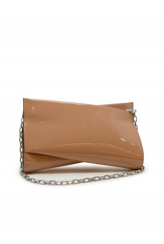 CHRISTIAN LOUBOUTIN 3245151 PK1A NUDE PATENT LOUBITWIST CLUTCH BAG