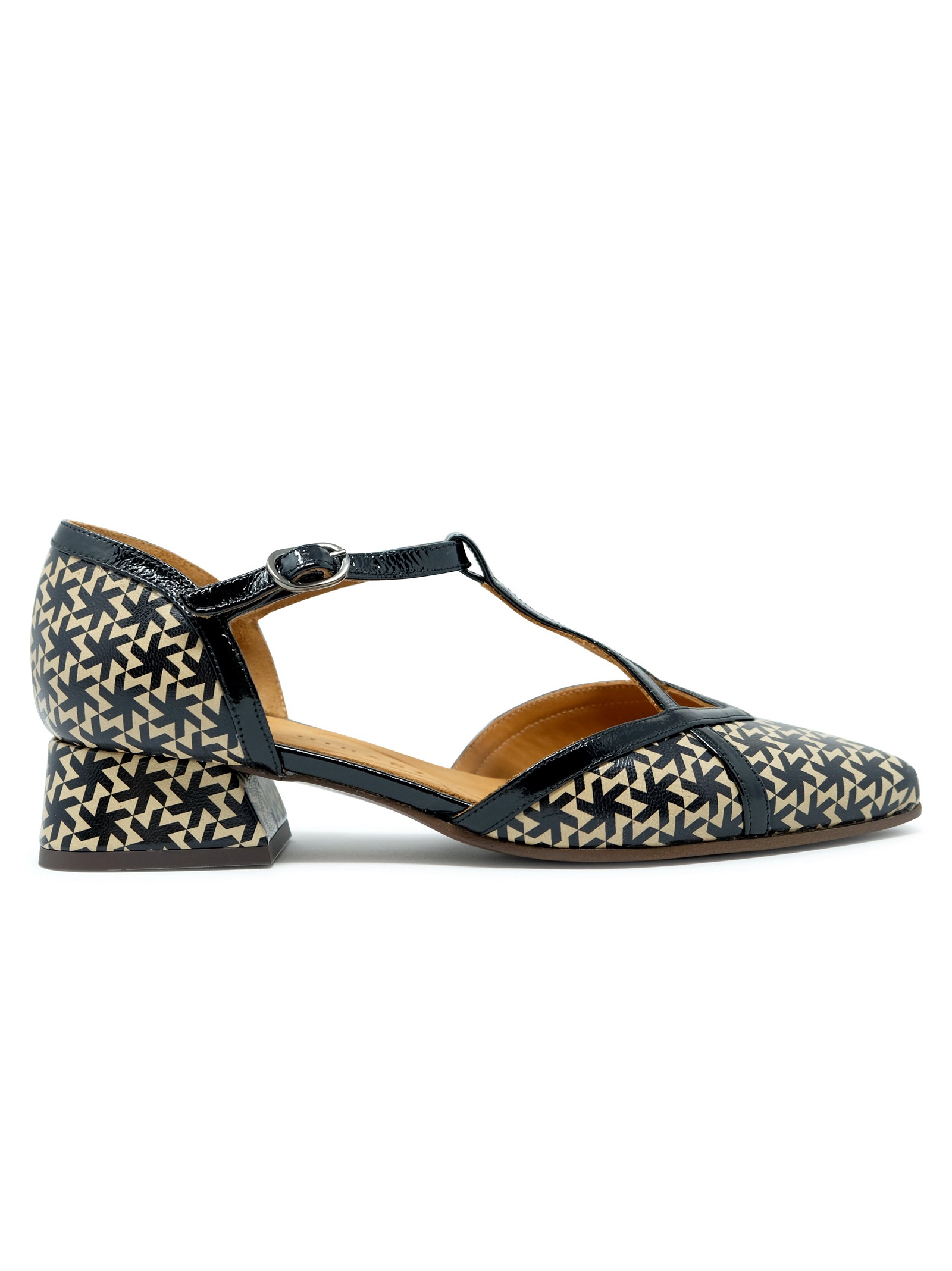 chie-mihara-blackwhite-leather